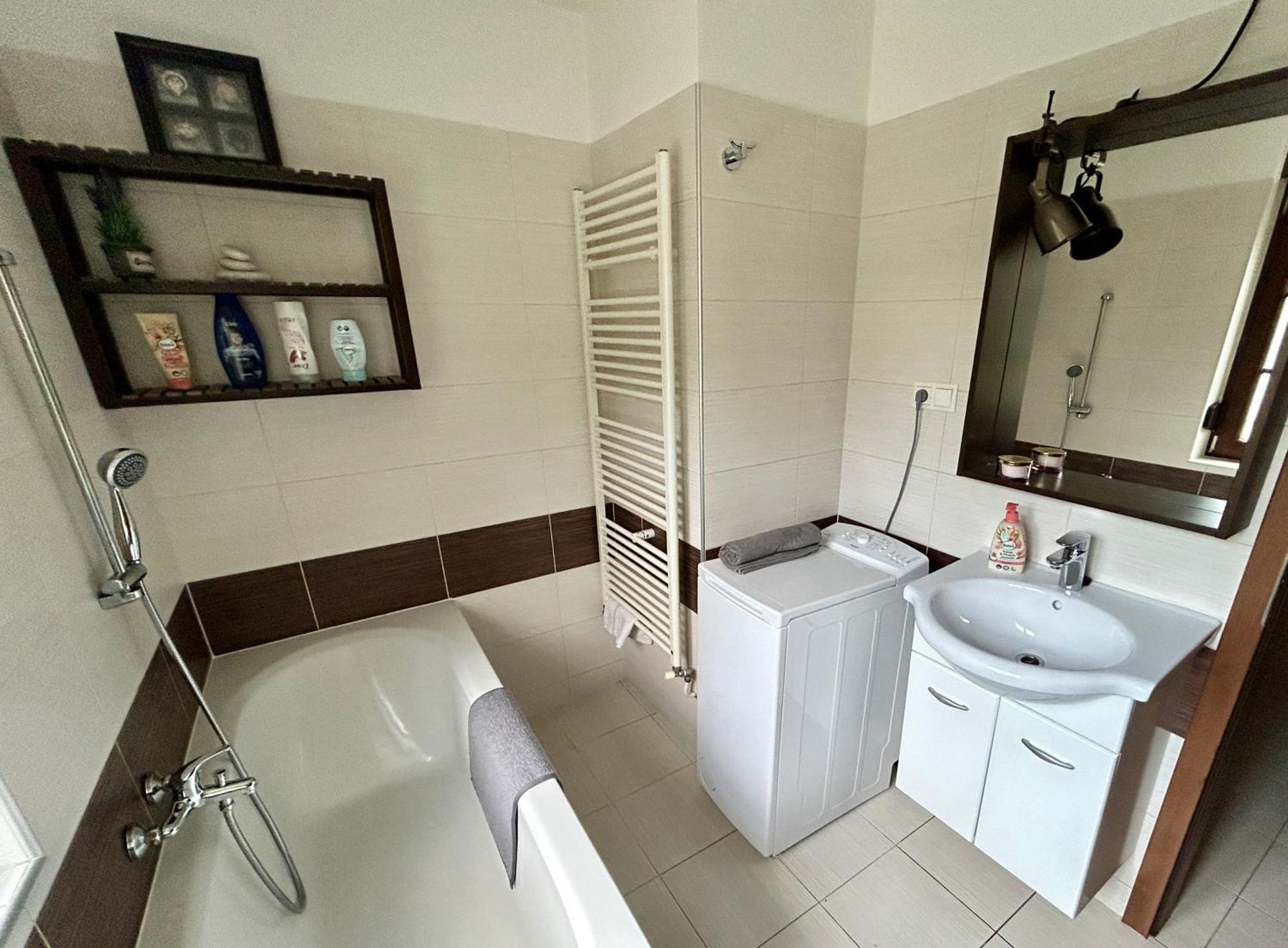 Milet Style And Spacy 2 With Ac In Nivy Apartmán
